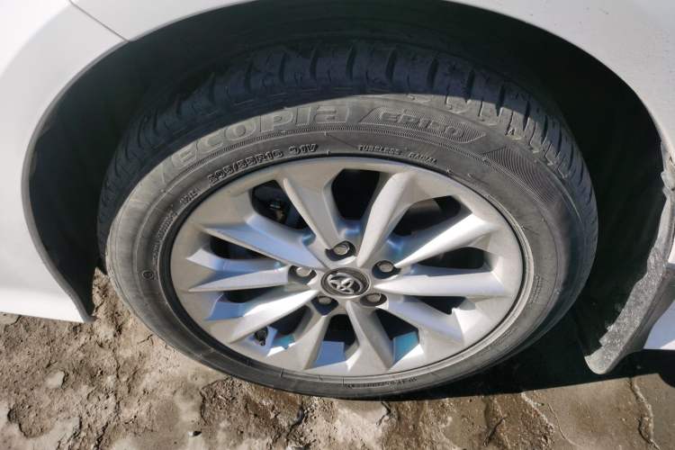 Used Toyota Corolla 2022 Dual-Motor 1.8L E-CVT Pioneer Edition Exterior 7