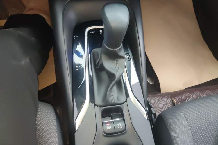 Used Toyota Corolla 2022 TNGA 1.5L CVT Pioneer Edition Gear Lever