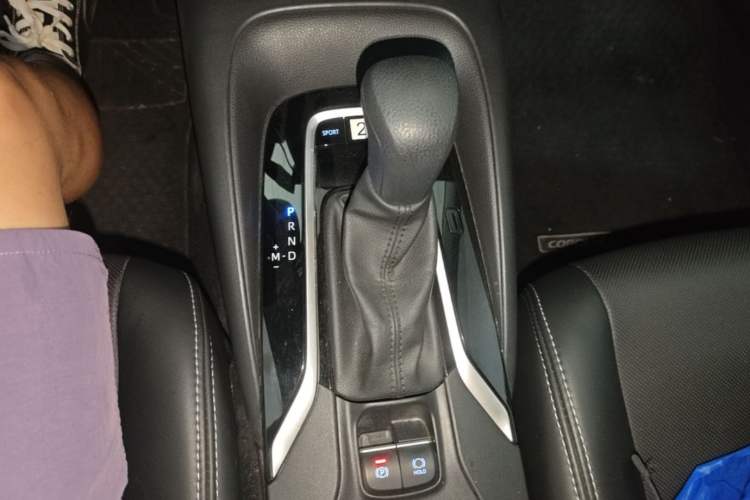 Used Toyota Corolla 2022 TNGA 1.5L CVT Pioneer Edition Gear Lever