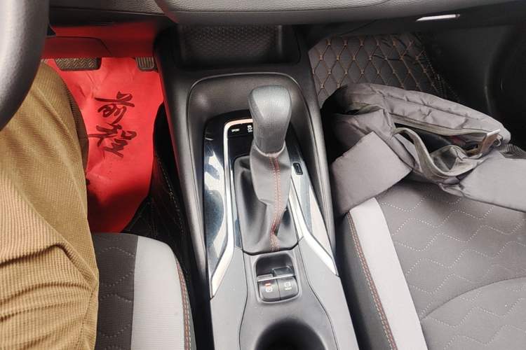 Used Toyota Corolla 2022 1.2T S-CVT Pioneer PLUS Edition Gear Lever