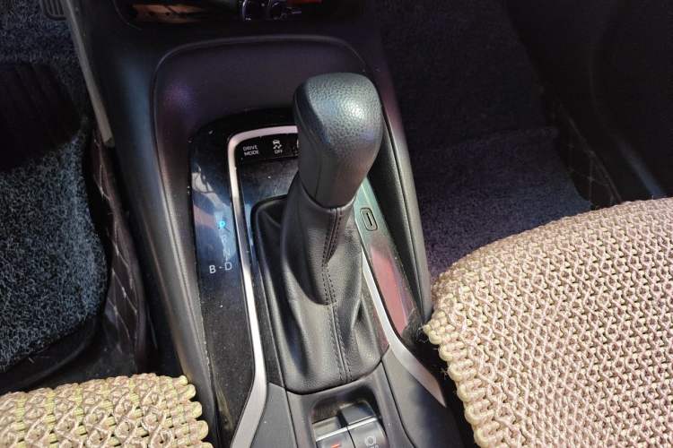 Used Toyota Corolla 2022 Dual-Motor 1.8L E-CVT Pioneer Edition Gear Lever
