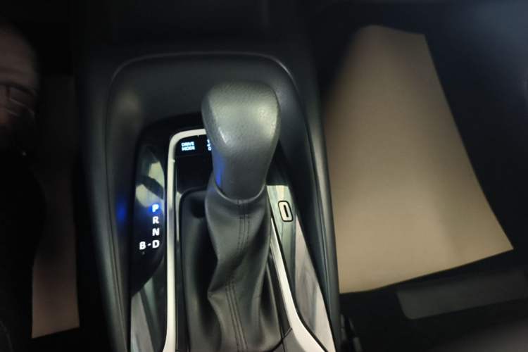 Used Toyota Corolla 2022 Dual-Motor 1.8L E-CVT Pioneer Edition Gear Lever