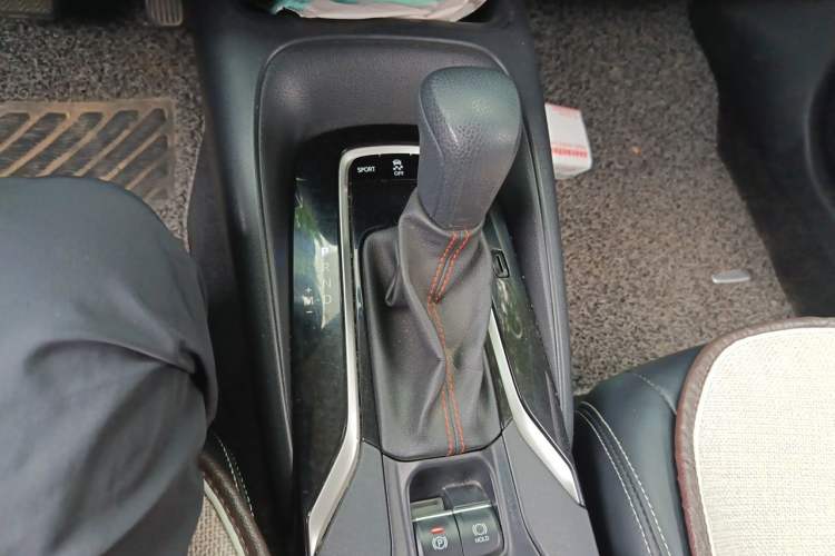 Used Toyota Corolla 2022 1.2T S-CVT Pioneer PLUS Edition Gear Lever