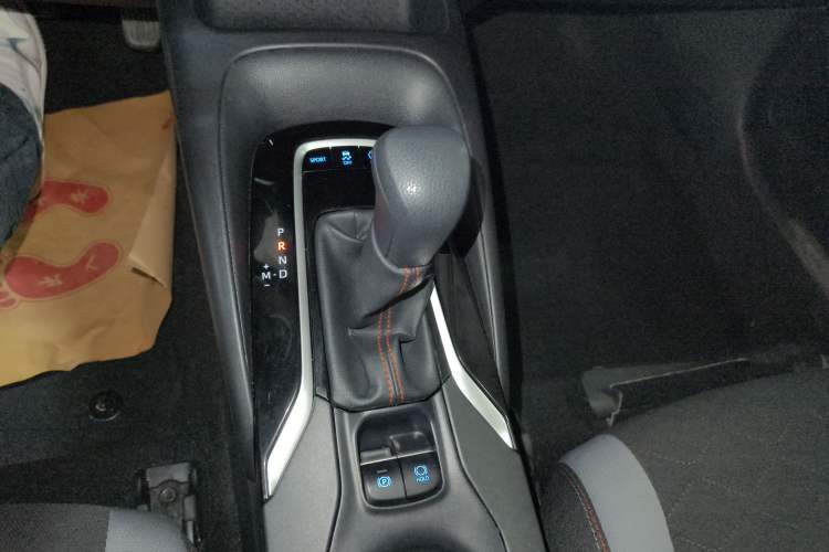 Used Toyota Corolla 2022 1.2T S-CVT Pioneer PLUS Edition Gear Lever