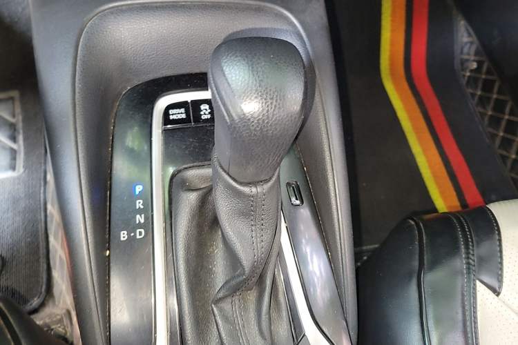 Used Toyota Corolla 2022 Dual-Motor 1.8L E-CVT Pioneer Edition Gear Lever