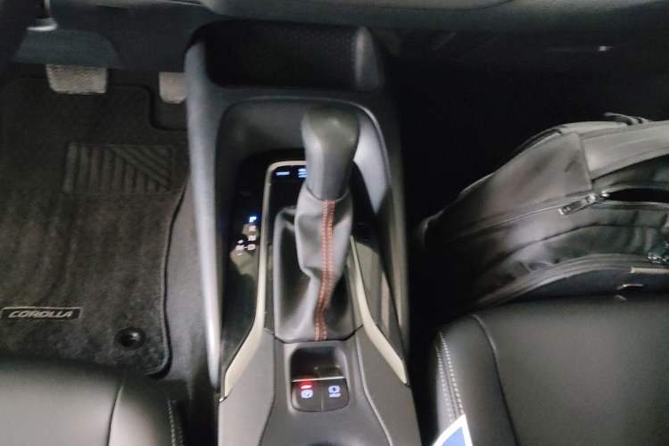 Used Toyota Corolla 2022 1.2T S-CVT Pioneer PLUS Edition Gear Lever