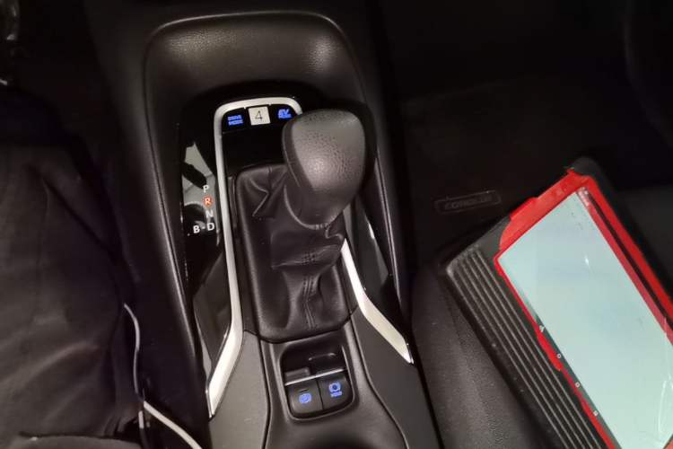 Used Toyota Corolla 2022 Dual-Motor 1.8L E-CVT Pioneer Edition Gear Lever