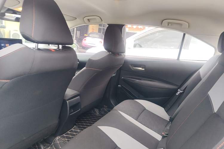 Used Toyota Corolla 2022 1.2T S-CVT Pioneer PLUS Edition Headliner