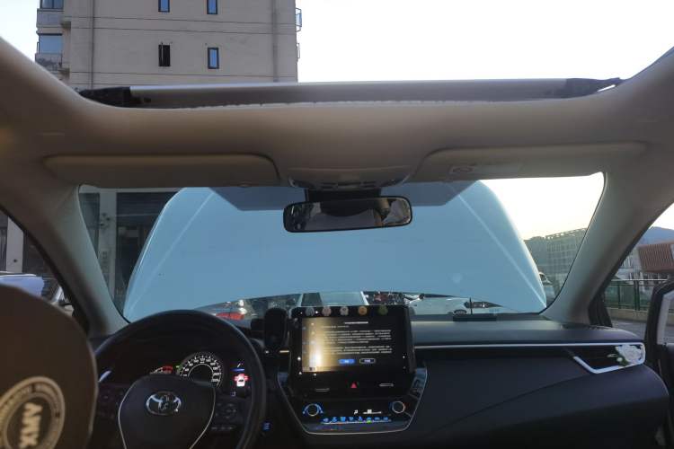 Used Toyota Corolla 2022 1.2T S-CVT Pioneer PLUS Edition Headliner