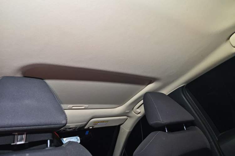 Used Toyota Corolla 2022 Dual-Motor 1.8L E-CVT Pioneer Edition Headliner