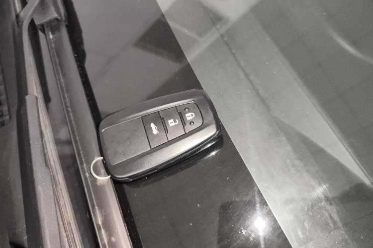 Used Toyota Corolla 2022 Dual-Motor 1.8L E-CVT Pioneer Edition Interior 1