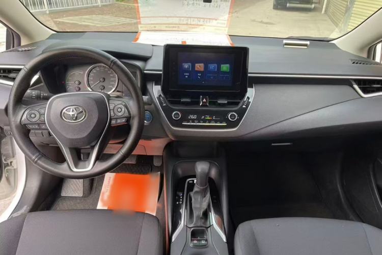 Used Toyota Corolla 2022 Dual-Motor 1.8L E-CVT Pioneer Edition Interior 4