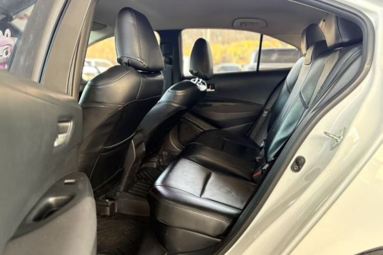 Used Toyota Corolla 2022 Dual-Motor 1.8L E-CVT Pioneer Edition Interior 7