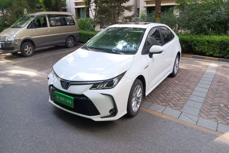 Used Toyota Corolla 2022 Dual-Motor 1.8L E-CVT Pioneer Edition Guazi used car, China used car export, Used car for sale, Used cars, Cheapest cars for sale