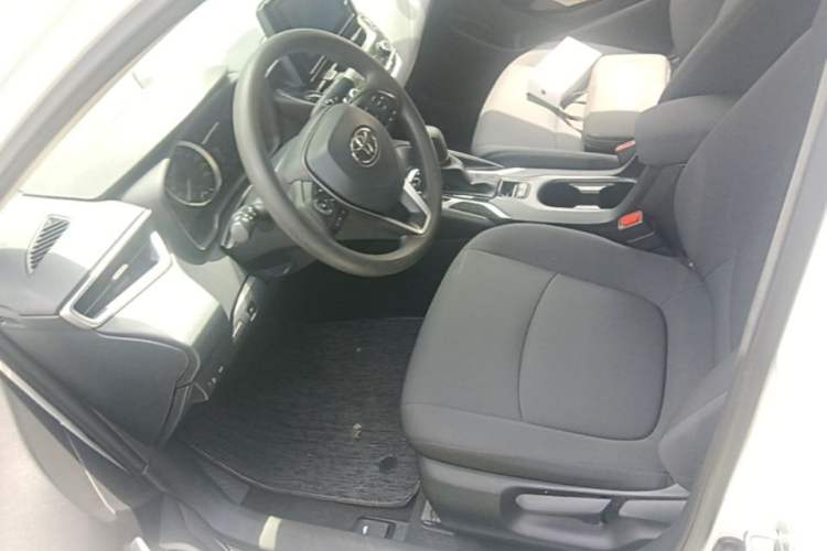 Used Toyota Corolla 2022 Dual-Motor 1.8L E-CVT Pioneer Edition Left Front Seat