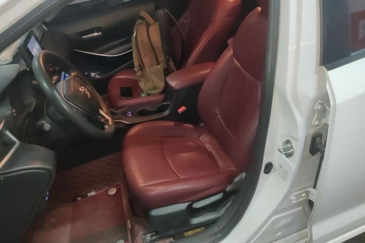 Used Toyota Corolla 2022 Dual-Motor 1.8L E-CVT Pioneer Edition Left Front Seat