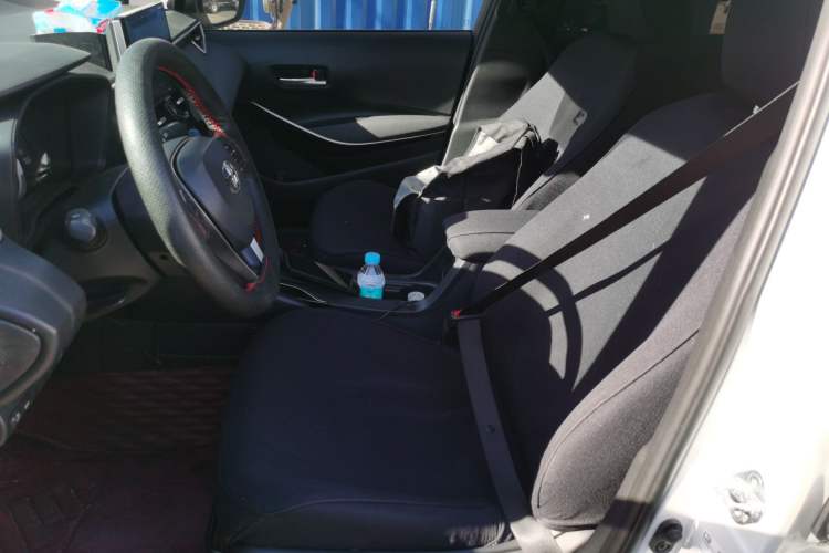 Used Toyota Corolla 2022 Dual-Motor 1.8L E-CVT Pioneer Edition Left Front Seat
