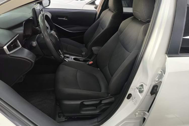 Used Toyota Corolla 2022 Dual-Motor 1.8L E-CVT Pioneer Edition Left Front Seat