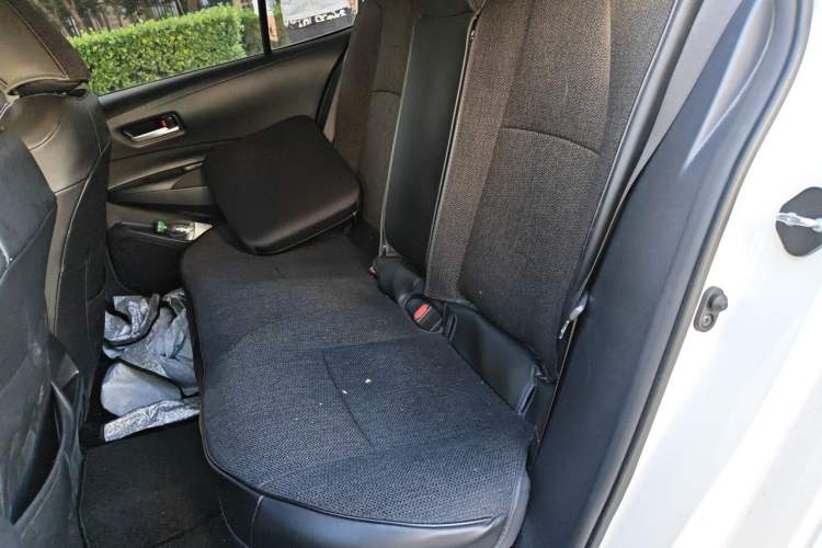 Used Toyota Corolla 2022 Dual-Motor 1.8L E-CVT Pioneer Edition Left Rear Seat
