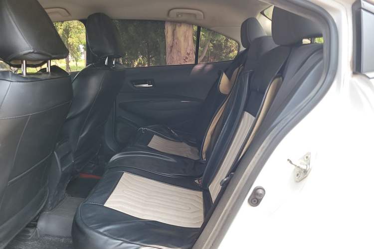 Used Toyota Corolla 2022 Dual-Motor 1.8L E-CVT Pioneer Edition Left Rear Seat