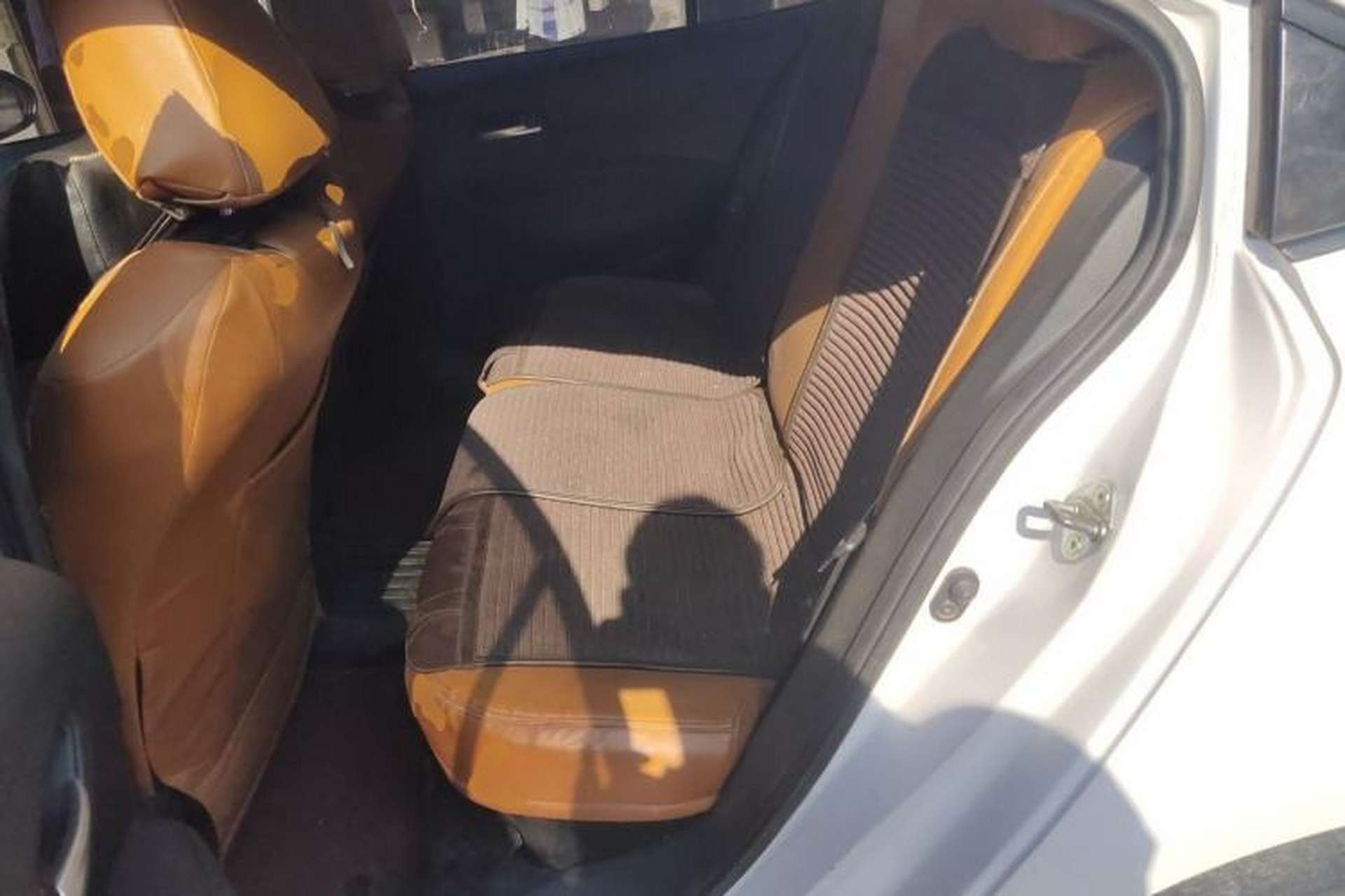 Used Toyota Corolla 2022 Dual-Motor 1.8L E-CVT Pioneer Edition Left Rear Seat