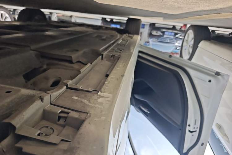 Used Toyota Corolla 2022 1.2T S-CVT Pioneer PLUS Edition Left Side Sill