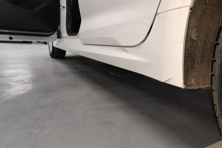 Used Toyota Corolla 2022 1.2T S-CVT Pioneer PLUS Edition Left Side Sill