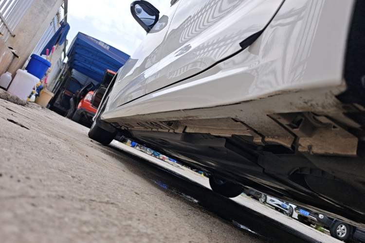 Used Toyota Corolla 2022 Dual-Motor 1.8L E-CVT Pioneer Edition Left Side Sill