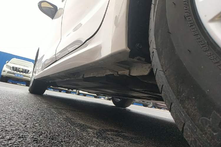 Used Toyota Corolla 2022 1.2T S-CVT Pioneer PLUS Edition Left Side Sill