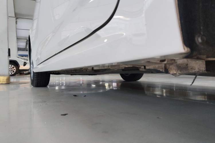 Used Toyota Corolla 2022 1.2T S-CVT Pioneer PLUS Edition Left Side Sill