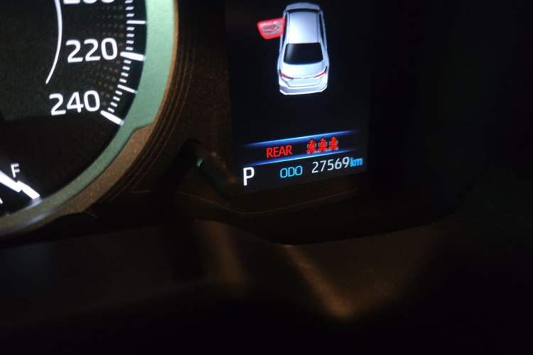 Used Toyota Corolla 2022 1.2T S-CVT Pioneer PLUS Edition Odometer Close Up