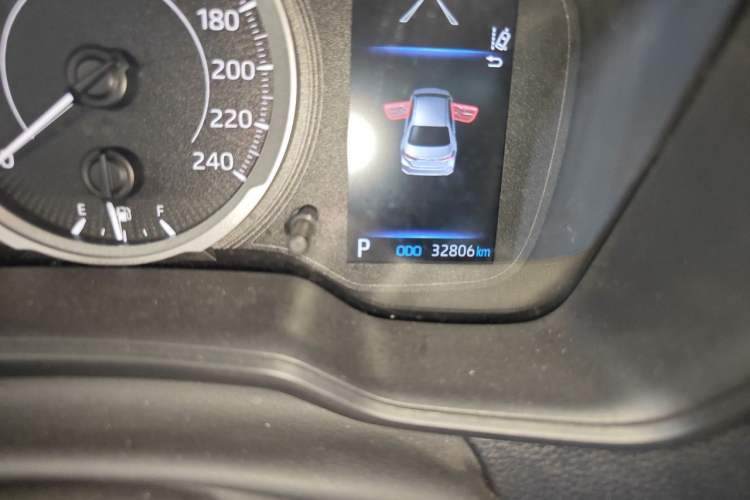Used Toyota Corolla 2022 1.2T S-CVT Pioneer PLUS Edition Odometer Close Up