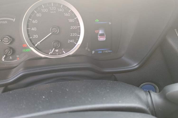 Used Toyota Corolla 2022 Dual-Motor 1.8L E-CVT Pioneer Edition Odometer Close Up