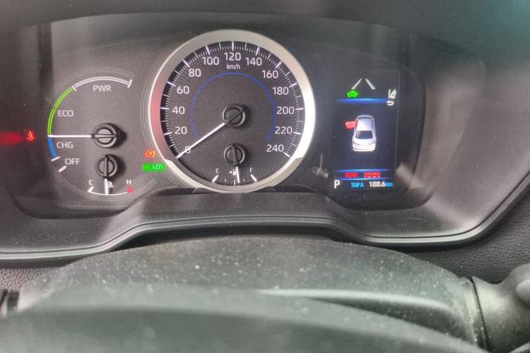 Used Toyota Corolla 2022 Dual-Motor 1.8L E-CVT Pioneer Edition Odometer Close Up
