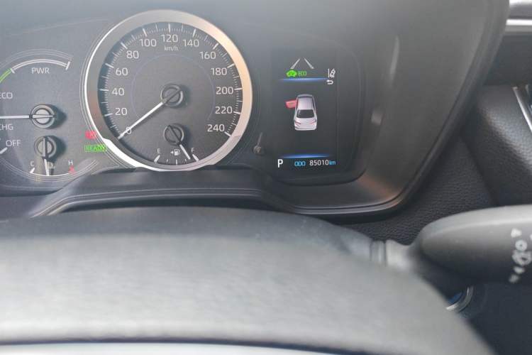 Used Toyota Corolla 2022 Dual-Motor 1.8L E-CVT Pioneer Edition Odometer Close Up