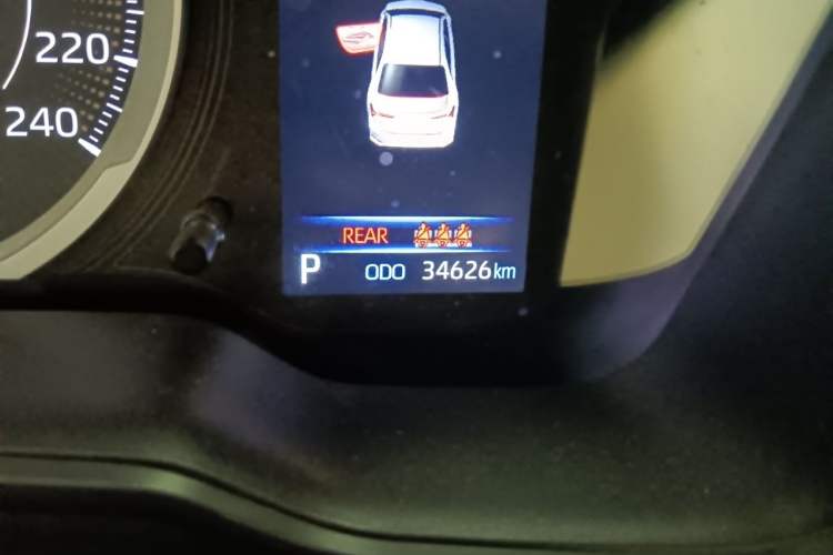 Used Toyota Corolla 2022 1.2T S-CVT Pioneer PLUS Edition Odometer Close Up