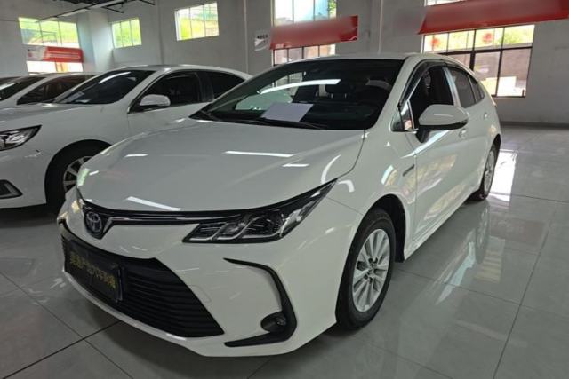 Ojetý Toyota Corolla 2022 Dual-Motor 1.8L E-CVT Pioneer Edition