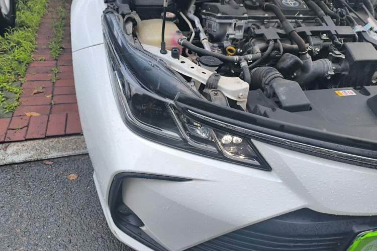 Used Toyota Corolla 2022 Dual-Motor 1.8L E-CVT Pioneer Edition Right Front Headlight
