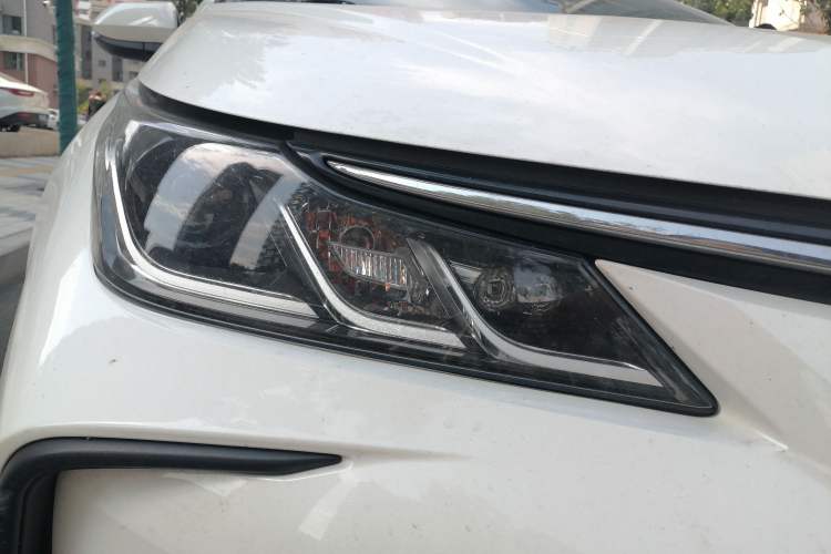 Used Toyota Corolla 2022 Dual-Motor 1.8L E-CVT Pioneer Edition Right Front Headlight