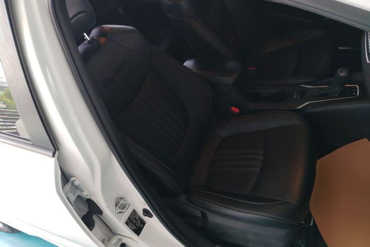 Used Toyota Corolla 2022 Dual-Motor 1.8L E-CVT Pioneer Edition Right Front Seat