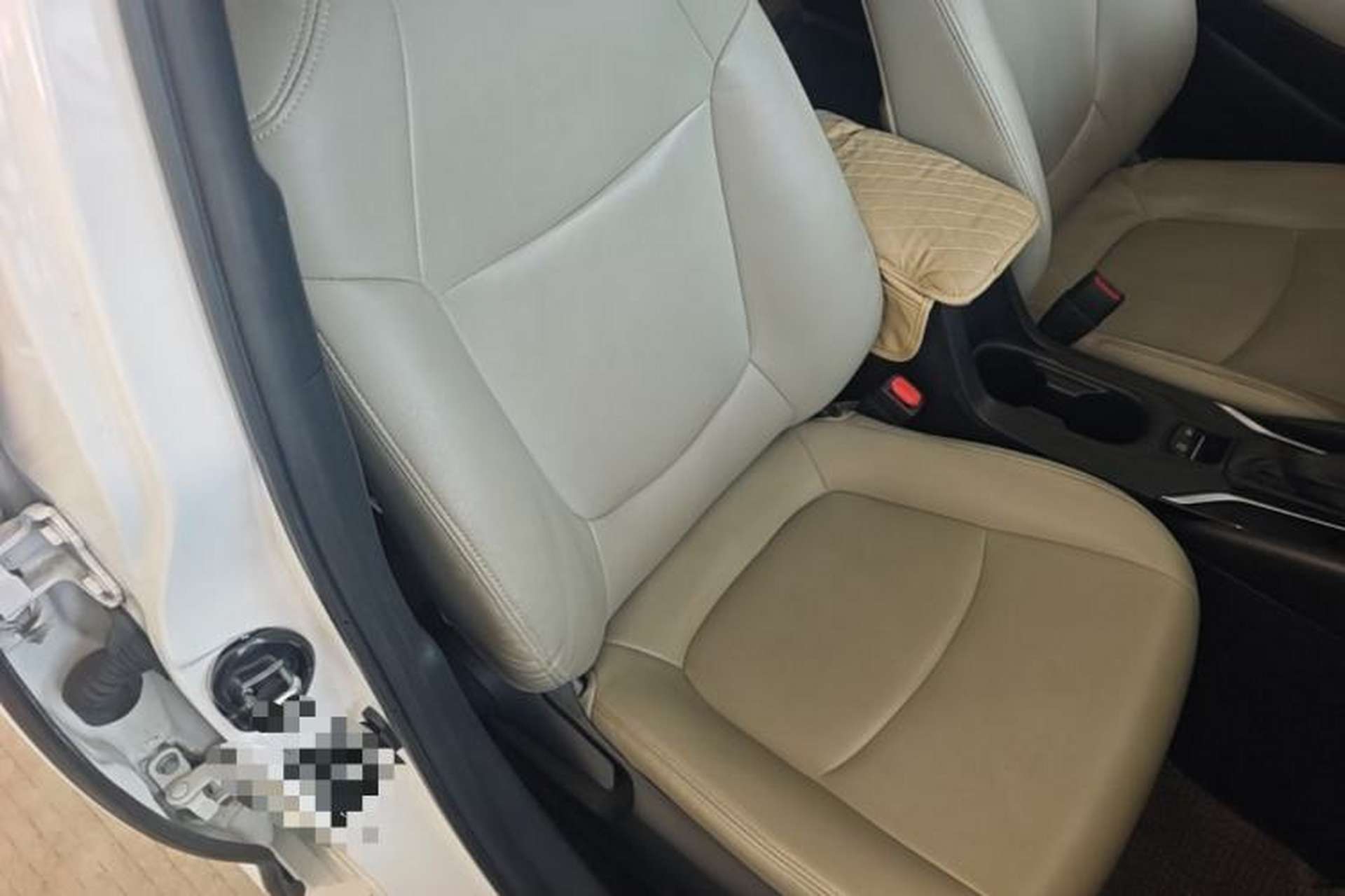 Used Toyota Corolla 2022 TNGA 1.5L CVT Pioneer Edition Right Front Seat
