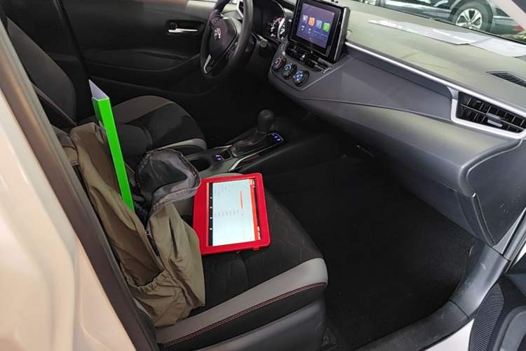 Used Toyota Corolla 2022 1.2T S-CVT Pioneer PLUS Edition Right Front Seat