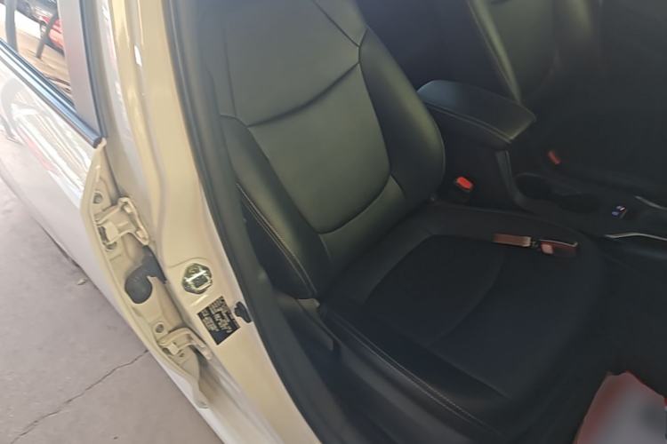 Used Toyota Corolla 2022 1.2T S-CVT Pioneer PLUS Edition Right Front Seat