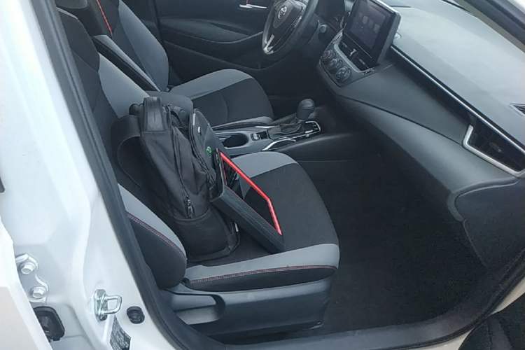 Used Toyota Corolla 2022 1.2T S-CVT Pioneer PLUS Edition Right Front Seat
