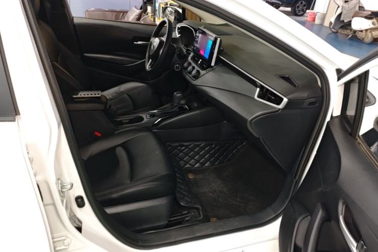 Used Toyota Corolla 2022 TNGA 1.5L CVT Pioneer Edition Right Front Seat