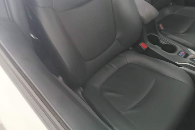 Used Toyota Corolla 2022 1.2T S-CVT Pioneer PLUS Edition Right Front Seat