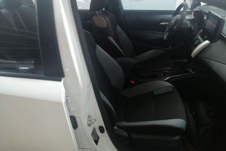 Used Toyota Corolla 2022 1.2T S-CVT Pioneer PLUS Edition Right Front Seat