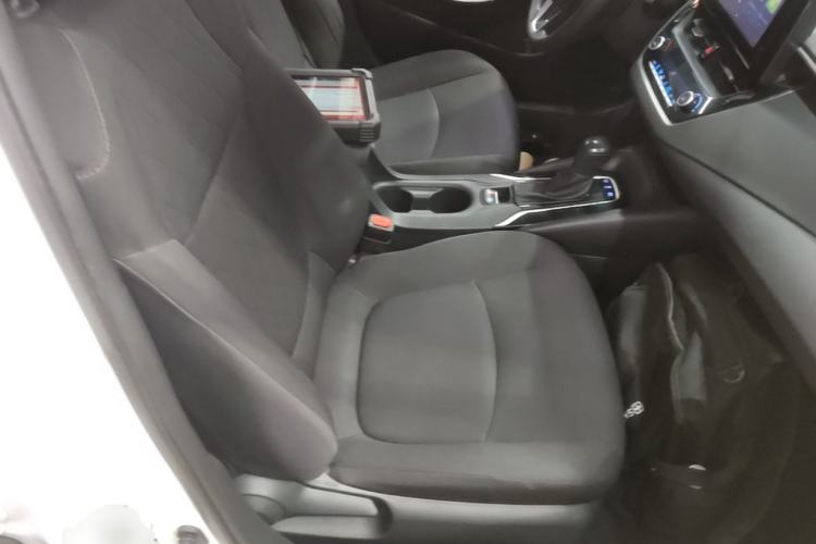 Used Toyota Corolla 2022 Dual-Motor 1.8L E-CVT Pioneer Edition Right Front Seat