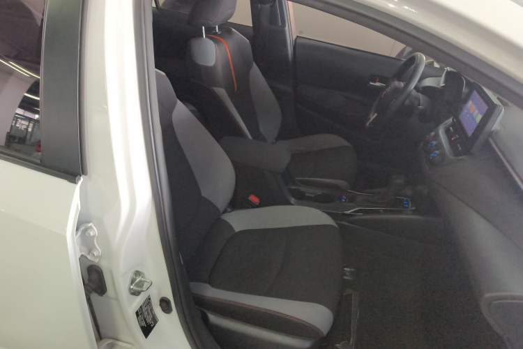 Used Toyota Corolla 2022 1.2T S-CVT Pioneer PLUS Edition Right Front Seat