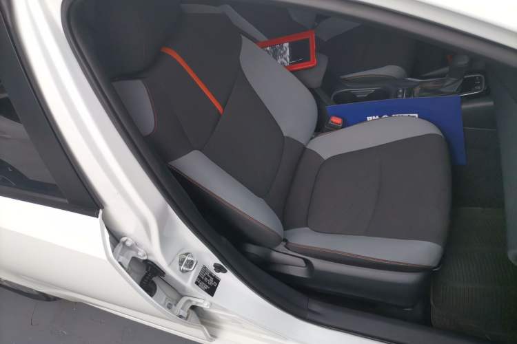 Used Toyota Corolla 2022 1.2T S-CVT Pioneer PLUS Edition Right Front Seat
